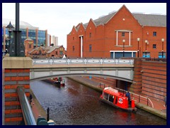 Worcester and Birmingham Canal 03.JPG